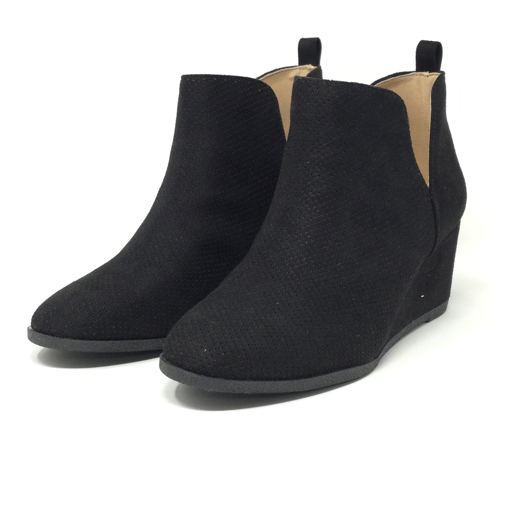 Journee Collection Mylee Black Pull-On Wedge Booties 9M